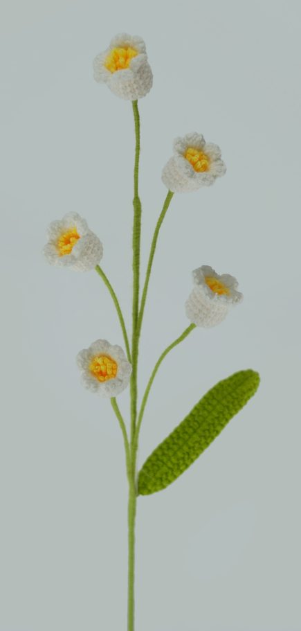 Knitted Rose Spray 40cm